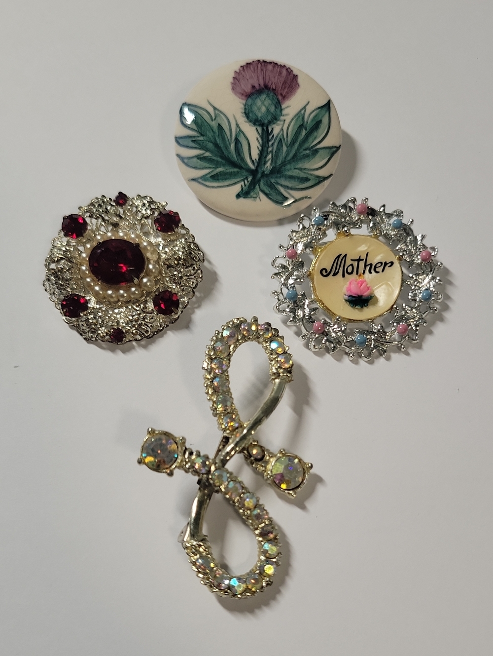 Vintage Womens Brooch Lot
